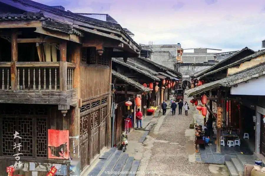 如何看待肯德基麦当劳“蹭座族”的行为？游戏画面